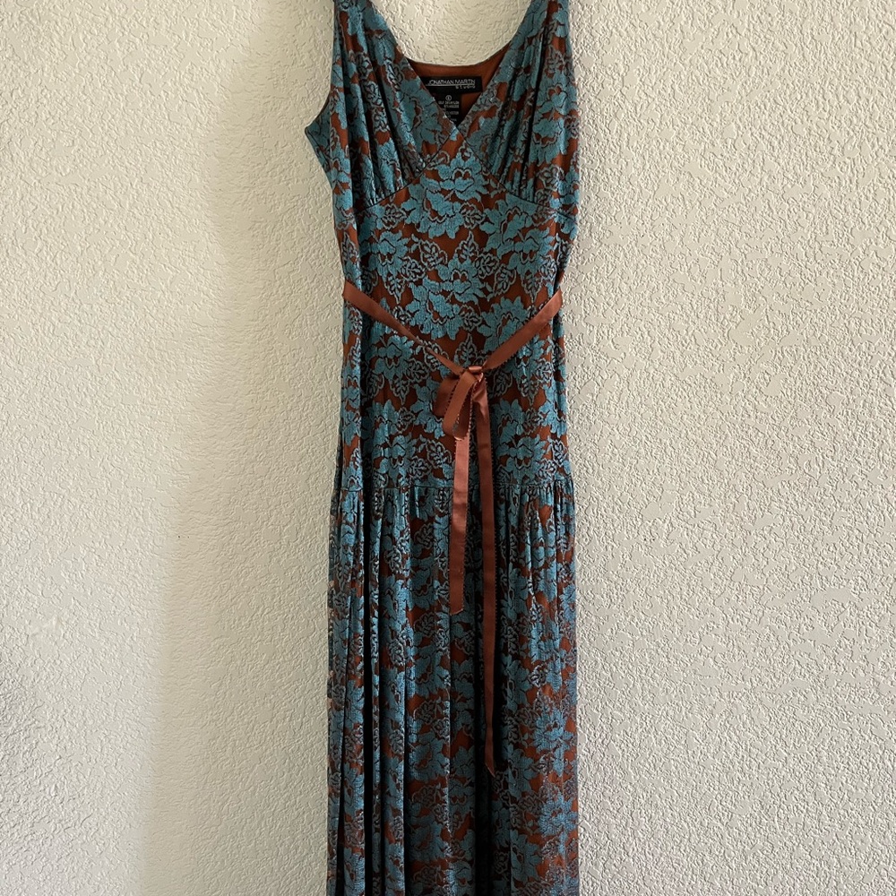 Elegant Floral Lace Dress